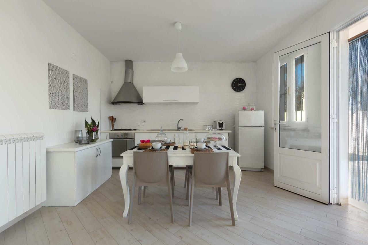 Villa Hoara By Barbarhouse Brindisi Exterior photo